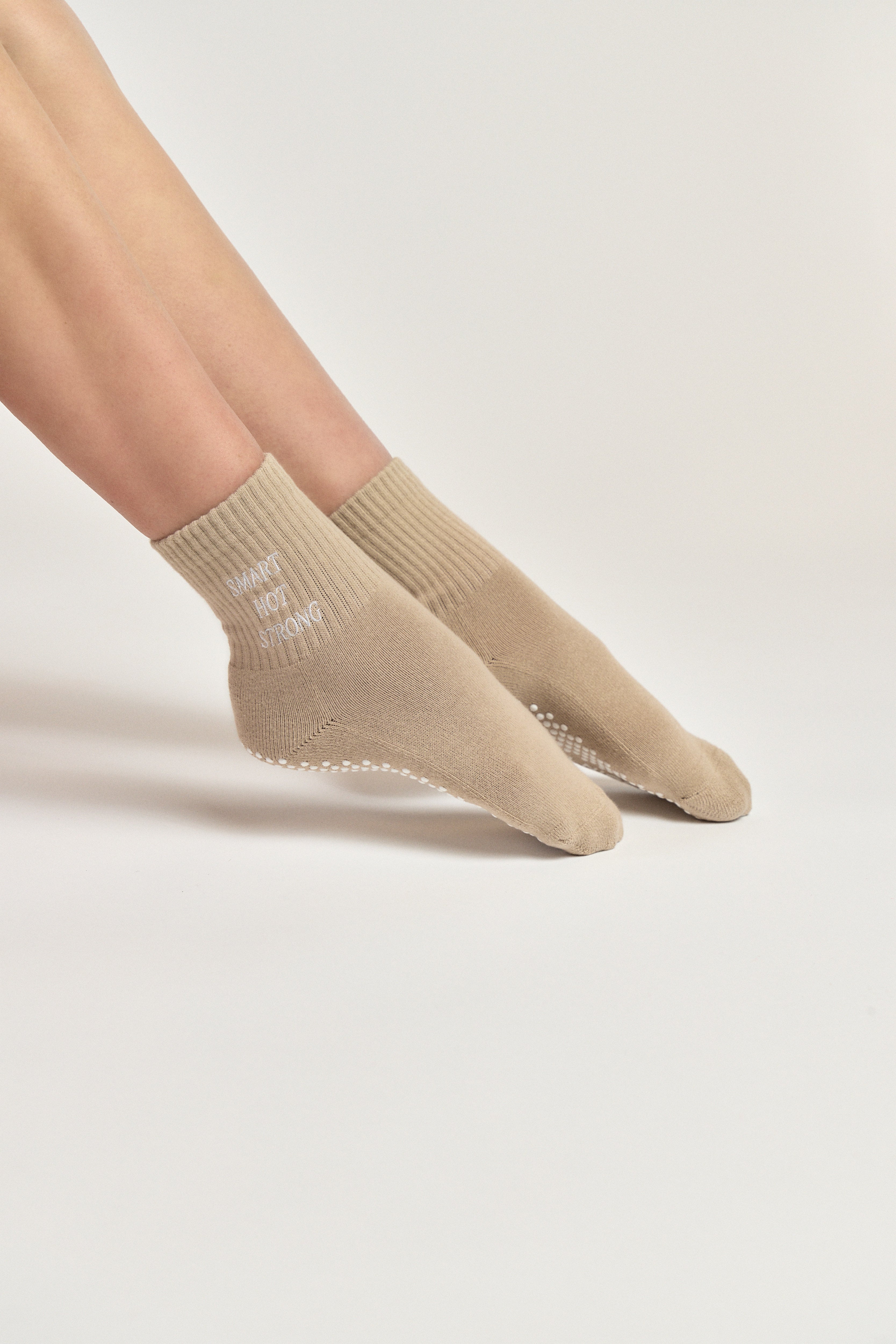 Smart Hot Strong Pilates Grip Sock - Beige
