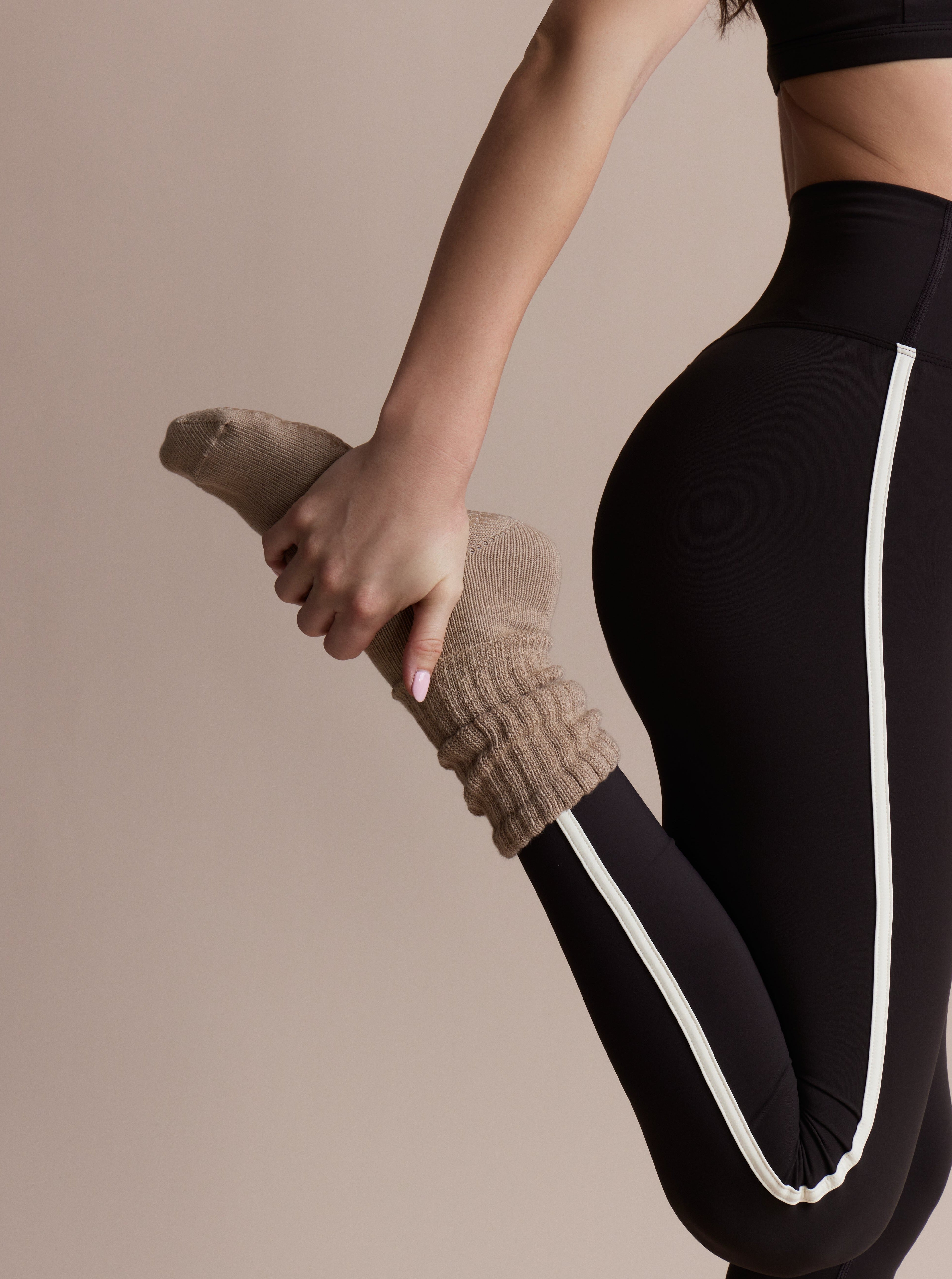 Diana Scrunch Pilates Grip Sock - Toffee